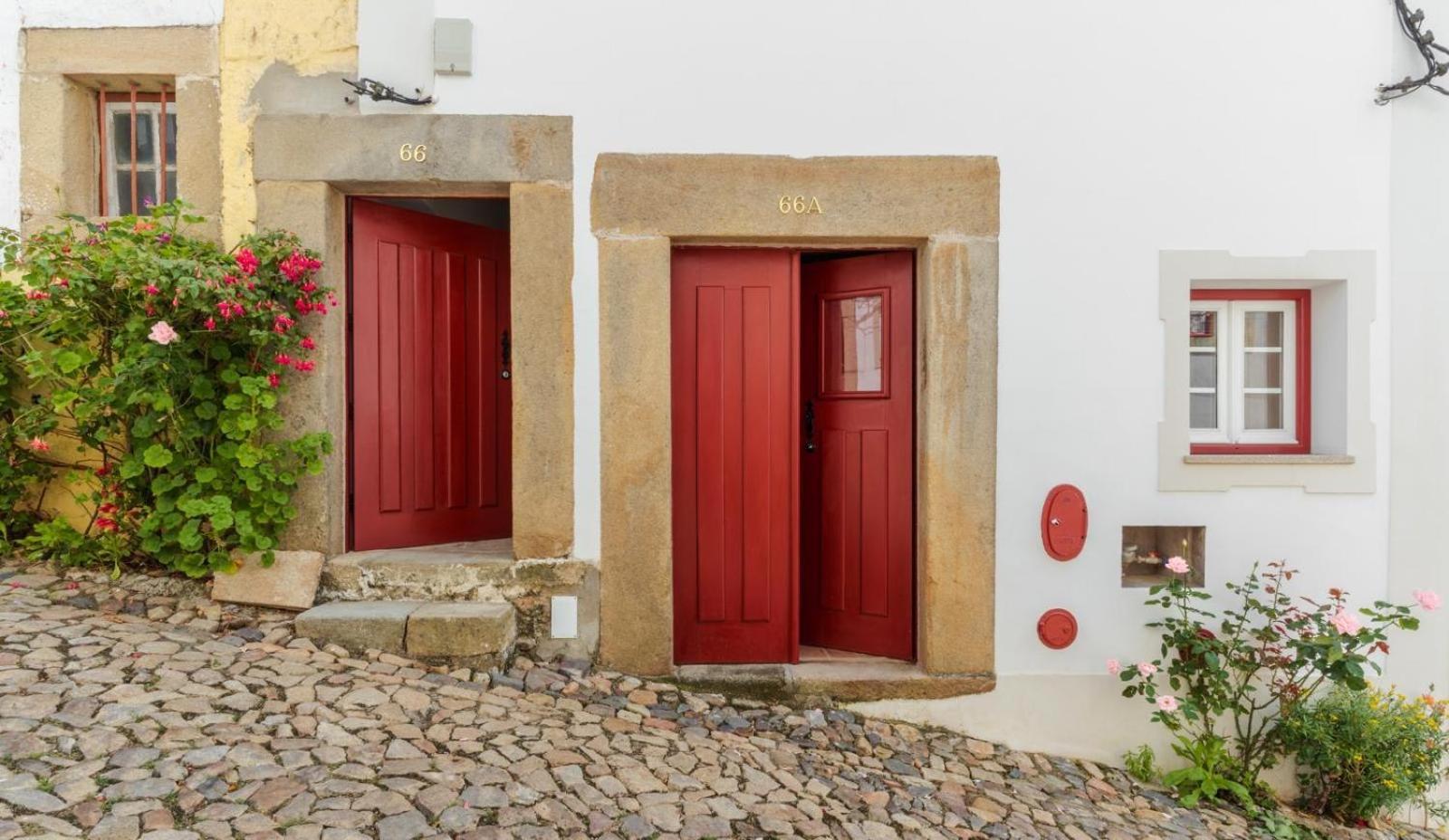 Апартаменты Casas Miguel Bombarda Каштелу-ди-Види Экстерьер фото
