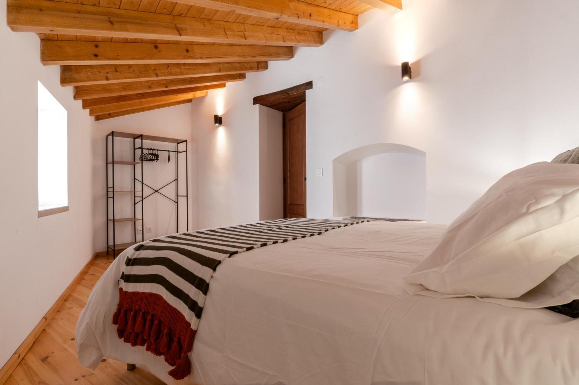 Апартаменты Casas Miguel Bombarda Каштелу-ди-Види Экстерьер фото
